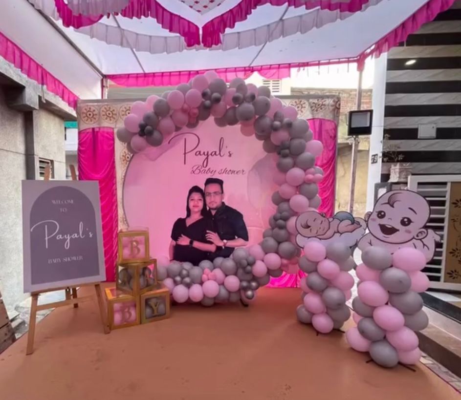 Grey & Pink Photo Ring Baby Shower