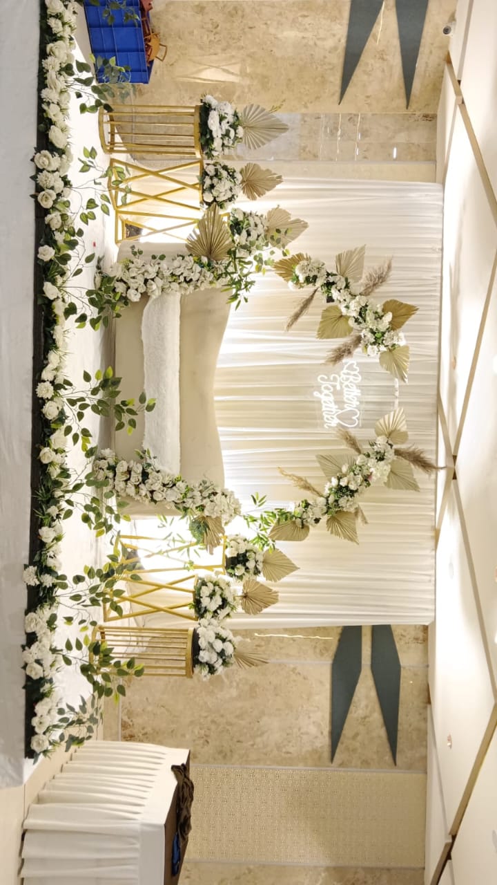 White Floral Greenery Arch