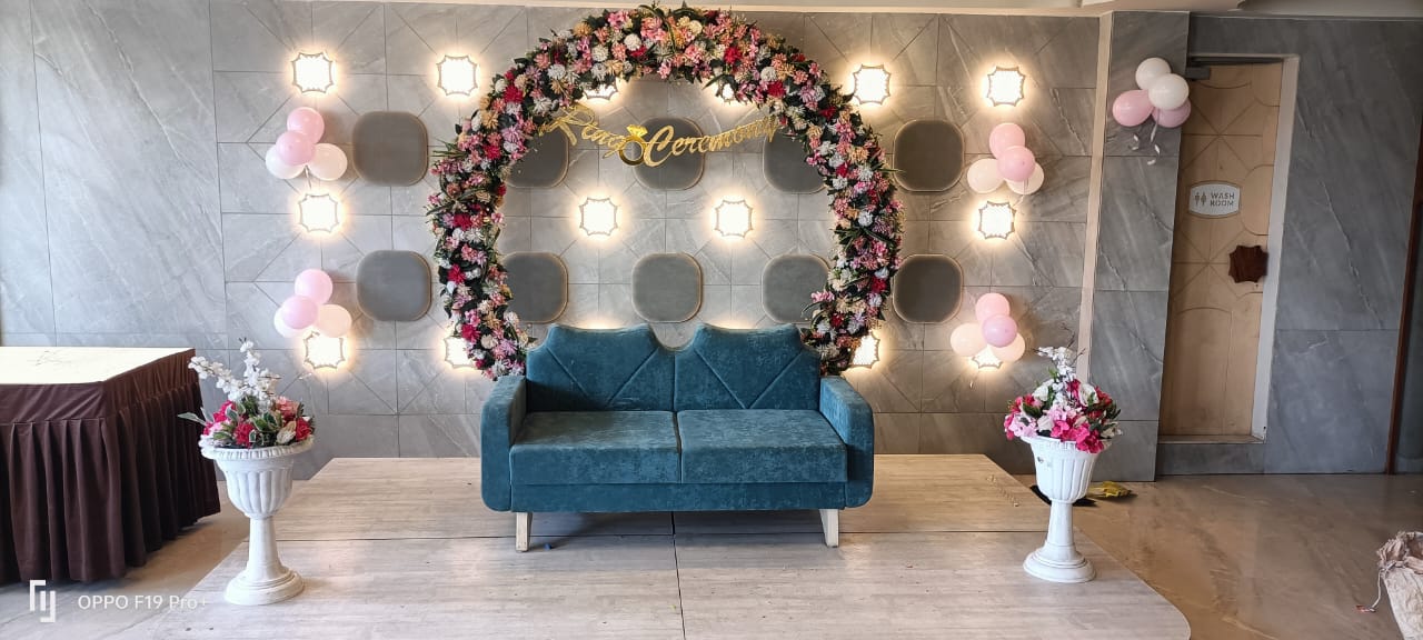 Illuminated Floral Ring Blue Sofa